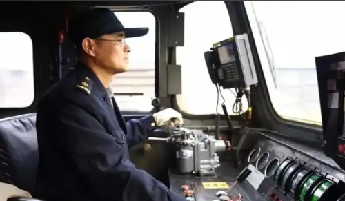 火車司機駕駛證怎么考？